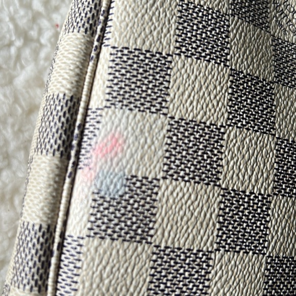 LOUIS‎ VUITTON WHITE DAMIER AZUR POCHETTE - Picture 3 of 14